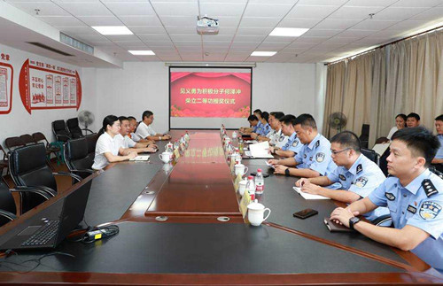 中国电信东阳分公司装维班长何泽冲勇救落水青