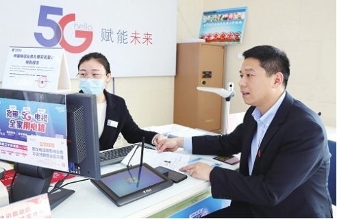 奋斗路上写华章——记江苏省劳动模范许富峰