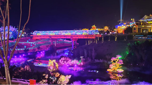 第30届自贡国际恐龙灯会在中华彩灯大世界开幕